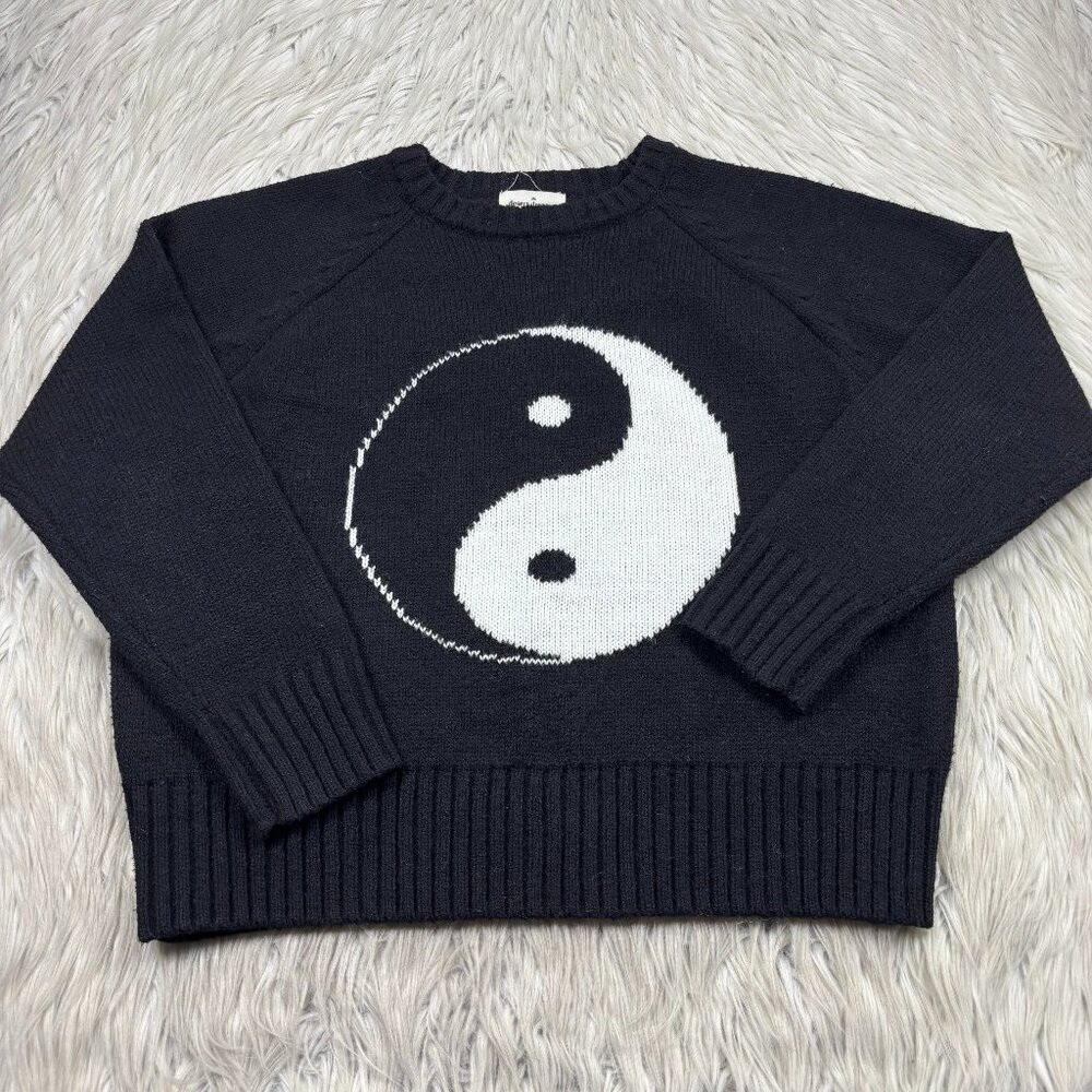 Desert Dreamer Yin‎ Yang Crew Pullover Sweater